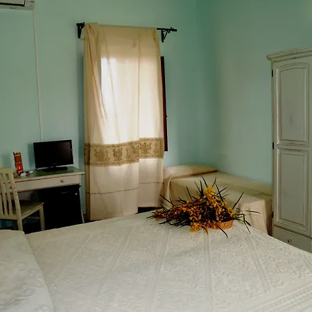 ホテル Baja Azzurra バリ・サルド