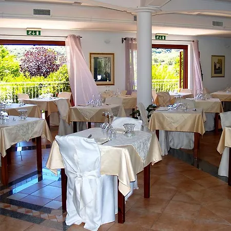 ホテル Baja Azzurra