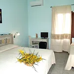 Baja Azzurra Hotel 3*